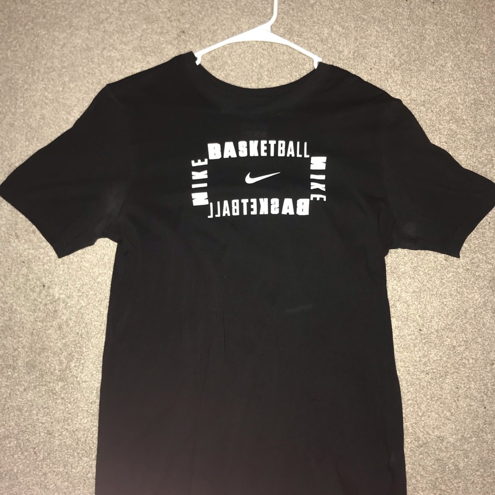 Nike Basketball Dri-Fit Size Medium